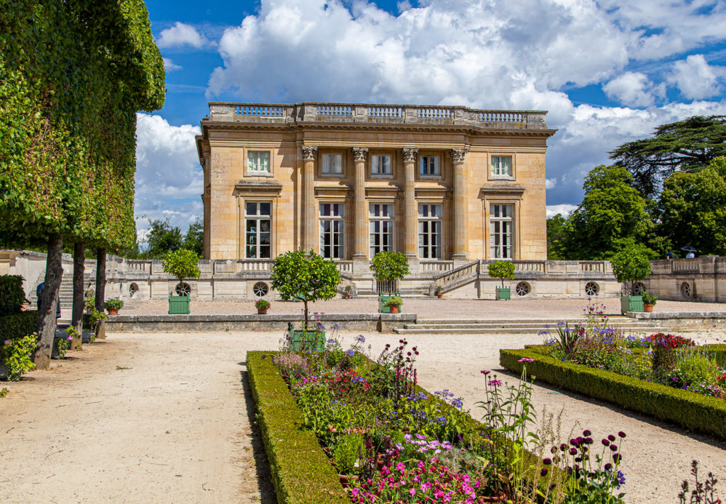 Building on the Versailles estate