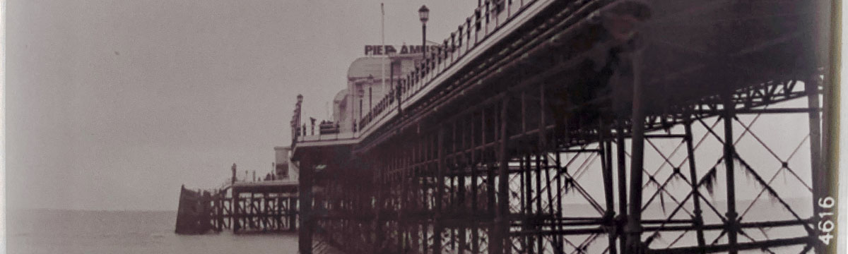 Worthing Pier taking on Kodak No. 2 Folding Autographic Brownie